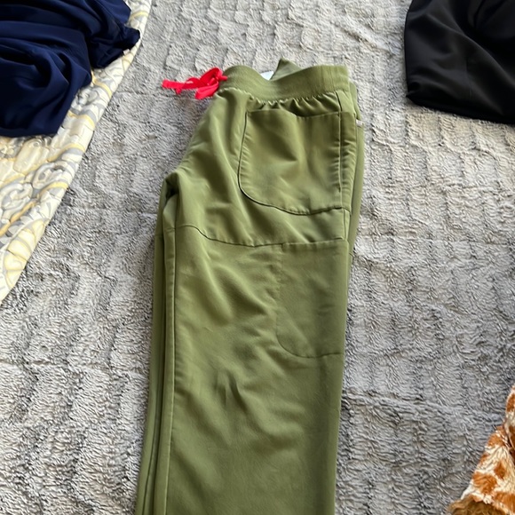 Figs Other - Figs small many pocket scrub joggers